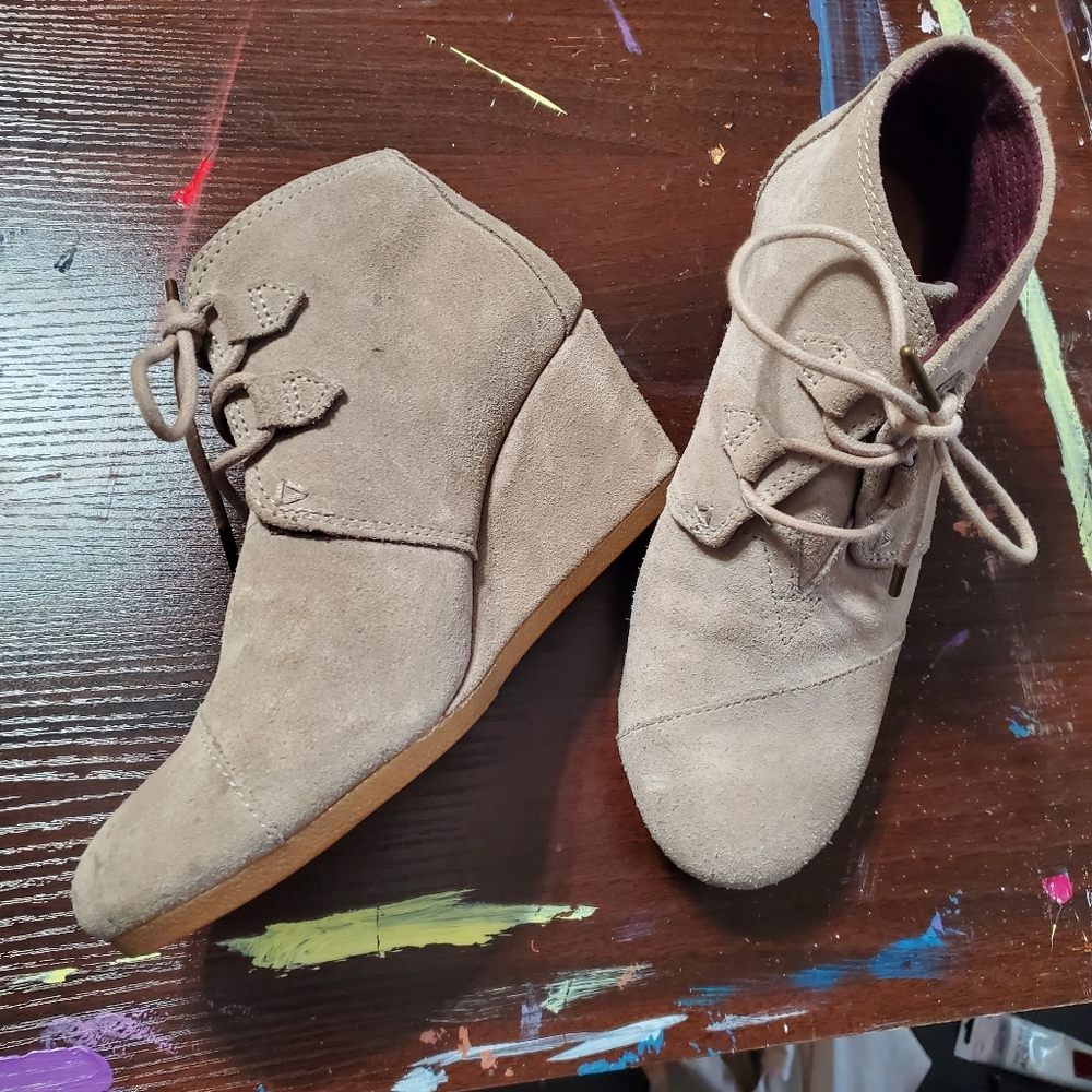 Toms wedges